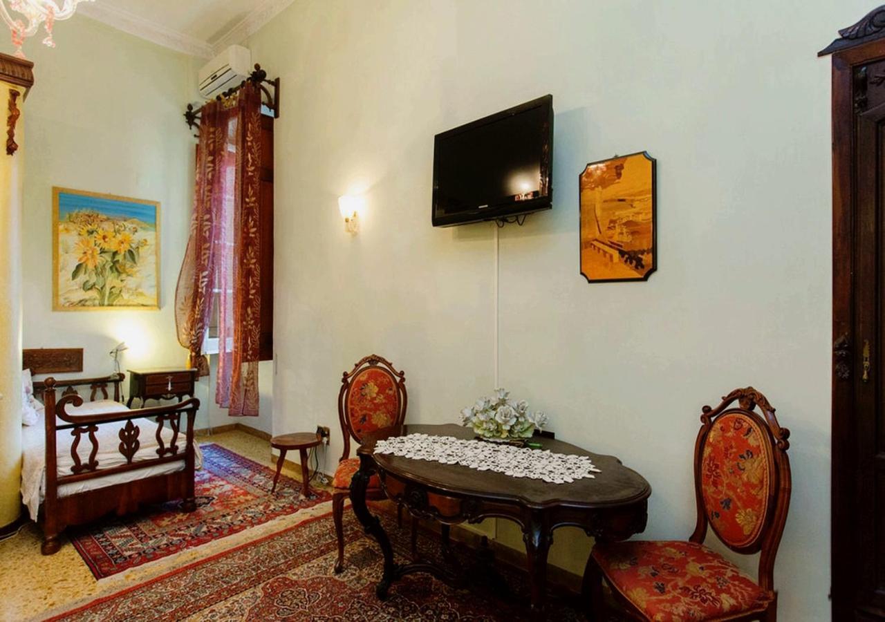 B&B Atmosfere Del Centro Storico Napoli Exterior foto