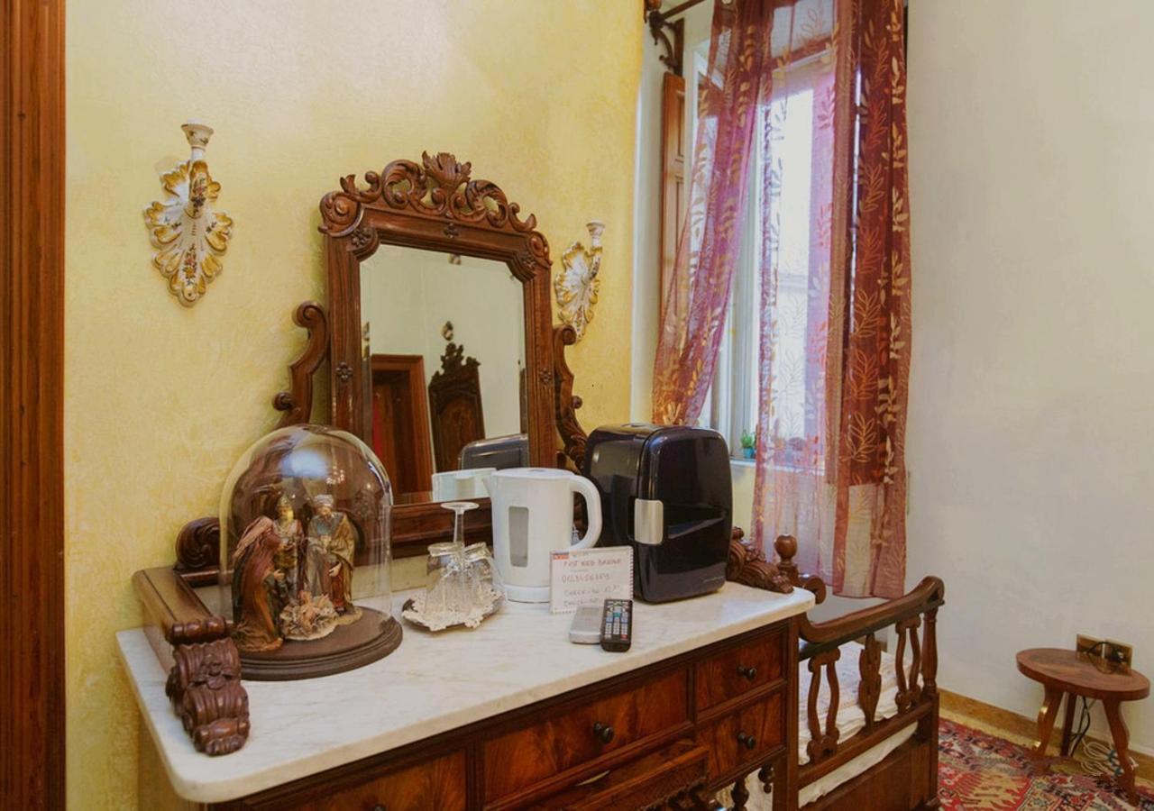 B&B Atmosfere Del Centro Storico Napoli Exterior foto